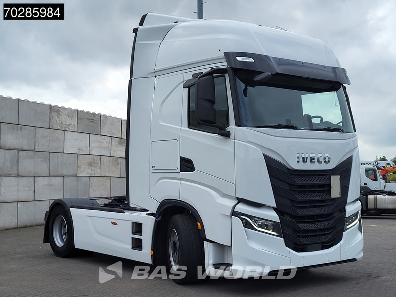 Iveco S-Way 490 4X2 Retarder Standklima 2xTanks Navi ACC LED Euro 6 - Cabeza tractora: foto 3 Iveco S-Way 490 4X2 Retarder Standklima 2xTanks Navi ACC LED Euro 6 - Cabeza tractora: foto 3