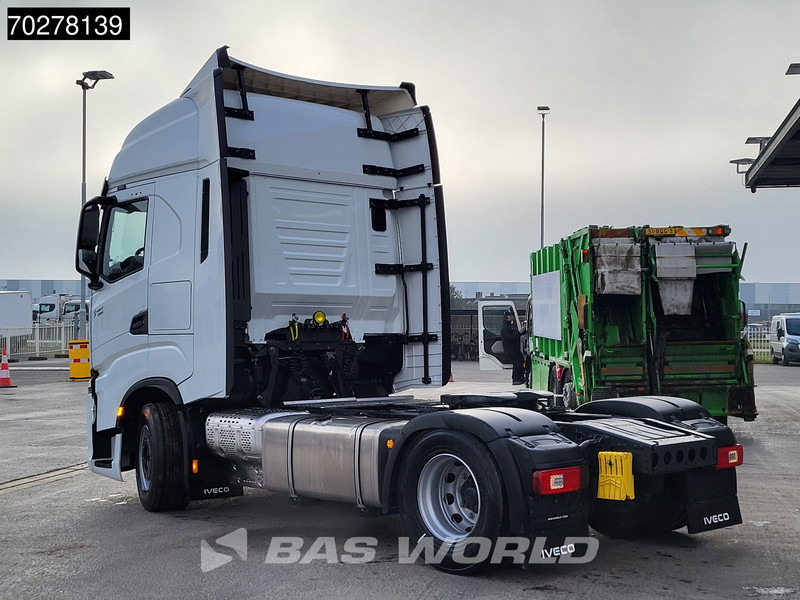 Iveco S-Way 500 4X2 NEW MY24! 2x Tanks Standklima ACC Euro 6 - Cabeza tractora: foto 2 Iveco S-Way 500 4X2 NEW MY24! 2x Tanks Standklima ACC Euro 6 - Cabeza tractora: foto 2