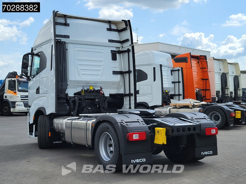 Iveco S-Way 580 4X2 NEW! 2x Tanks Navi ACC Standklima - Cabeza tractora: foto 2 Iveco S-Way 580 4X2 NEW! 2x Tanks Navi ACC Standklima - Cabeza tractora: foto 2