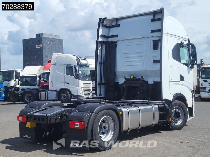 Iveco S-Way 580 4X2 NEW! 2x Tanks Navi ACC Standklima - Cabeza tractora: foto 5 Iveco S-Way 580 4X2 NEW! 2x Tanks Navi ACC Standklima - Cabeza tractora: foto 5