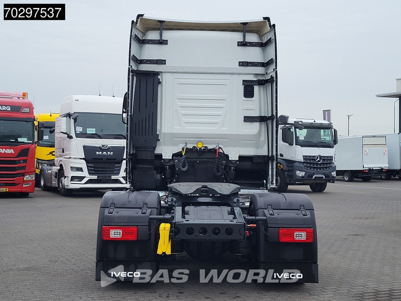 Iveco S-Way 580 4X2 NEW! 2x Tanks Standklima Navi ACC LED Euro 6 - Cabeza tractora: foto 3 Iveco S-Way 580 4X2 NEW! 2x Tanks Standklima Navi ACC LED Euro 6 - Cabeza tractora: foto 3