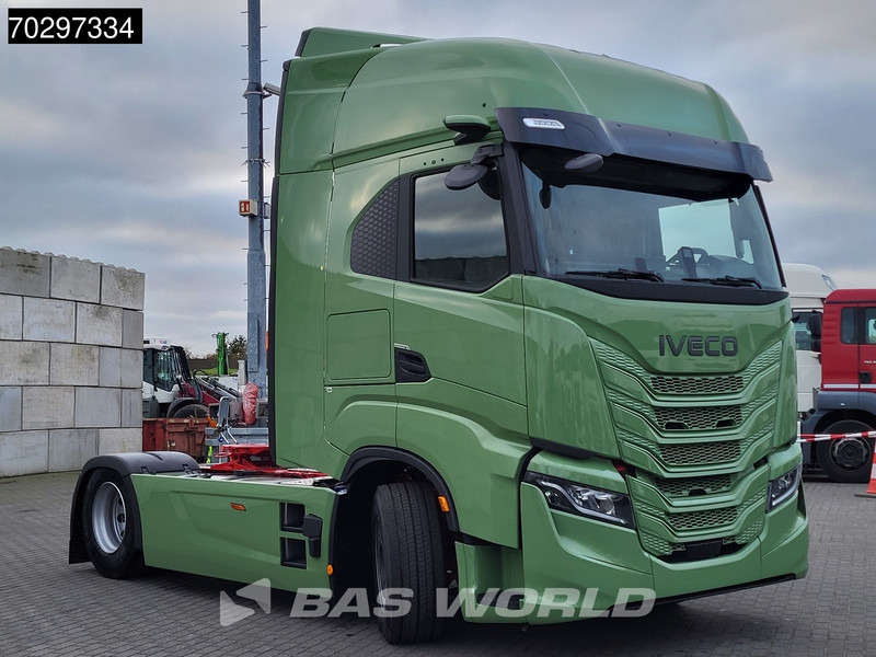 Iveco S-Way 580 4X2 NEW! Standklima Navi ACC LED Euro 6 - Cabeza tractora: foto 3 Iveco S-Way 580 4X2 NEW! Standklima Navi ACC LED Euro 6 - Cabeza tractora: foto 3