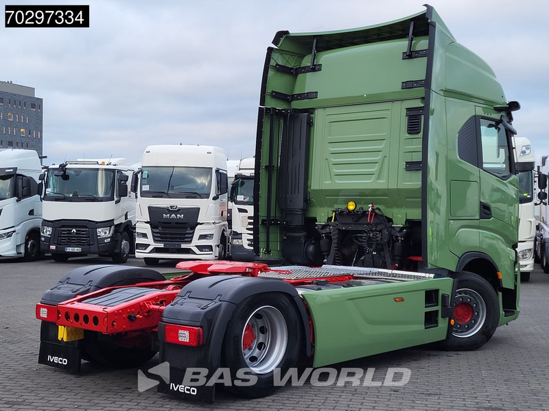 Iveco S-Way 580 4X2 NEW! Standklima Navi ACC LED Euro 6 - Cabeza tractora: foto 5 Iveco S-Way 580 4X2 NEW! Standklima Navi ACC LED Euro 6 - Cabeza tractora: foto 5