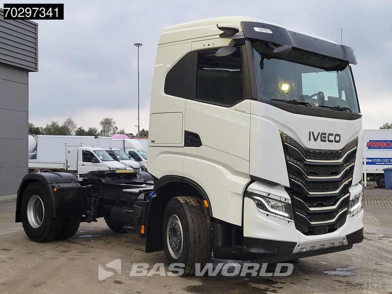 Iveco X-Way 500 4X2 NEW! Retarder Big-Axle Standklima MirrorCam Navi LED ACC Euro 6 - Cabeza tractora: foto 3 Iveco X-Way 500 4X2 NEW! Retarder Big-Axle Standklima MirrorCam Navi LED ACC Euro 6 - Cabeza tractora: foto 3