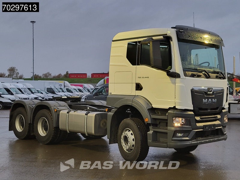 MAN TGS 33.440 6X4 NEW! TN Manual Full-Steel Big-Axle Drumbrakes Euro 2 - Cabeza tractora: foto 3 MAN TGS 33.440 6X4 NEW! TN Manual Full-Steel Big-Axle Drumbrakes Euro 2 - Cabeza tractora: foto 3