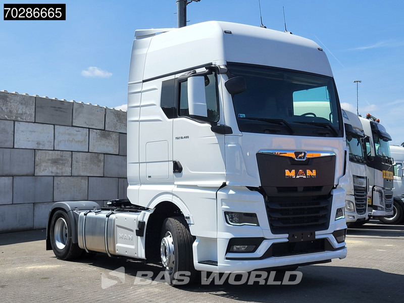 MAN TGX 18.480 4X2 NEW! GX LED 2x Tanks Standklima ACC Euro 6 - Cabeza tractora: foto 3 MAN TGX 18.480 4X2 NEW! GX LED 2x Tanks Standklima ACC Euro 6 - Cabeza tractora: foto 3