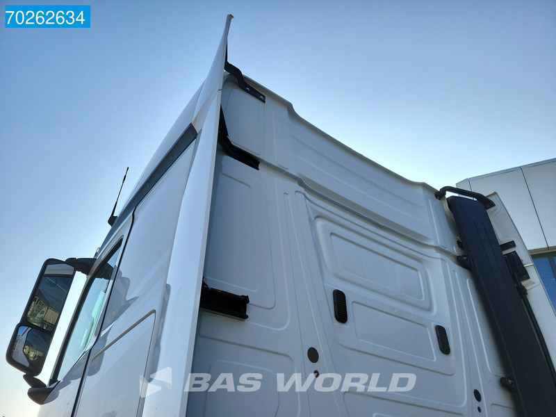 Mercedes-Benz Actros 1845 4X2 BROKEN ENGINE! ACC Retarder Standklima ADR BigSpace - Cabeza tractora: foto 5 Mercedes-Benz Actros 1845 4X2 BROKEN ENGINE! ACC Retarder Standklima ADR BigSpace - Cabeza tractora: foto 5