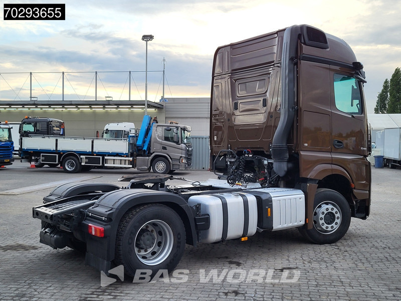 Mercedes-Benz Actros 1848 4X2 BigSpace Retarder 2x Tanks ACC Standklima MirrorCam Euro 6 - Cabeza tractora: foto 5 Mercedes-Benz Actros 1848 4X2 BigSpace Retarder 2x Tanks ACC Standklima MirrorCam Euro 6 - Cabeza tractora: foto 5