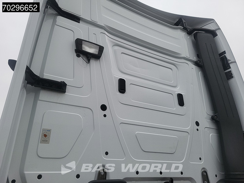 Mercedes-Benz Actros 1848 4X2 BigSpace Retarder Standklima ACC Xenon Euro 6 - Cabeza tractora: foto 5 Mercedes-Benz Actros 1848 4X2 BigSpace Retarder Standklima ACC Xenon Euro 6 - Cabeza tractora: foto 5