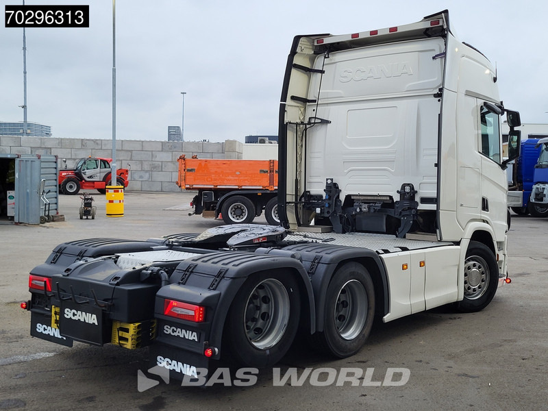 Scania R590 6X2 WB315! Retarder Full-Air 2xTanks Leather ACC Navi LED Euro 6 - Cabeza tractora: foto 5 Scania R590 6X2 WB315! Retarder Full-Air 2xTanks Leather ACC Navi LED Euro 6 - Cabeza tractora: foto 5