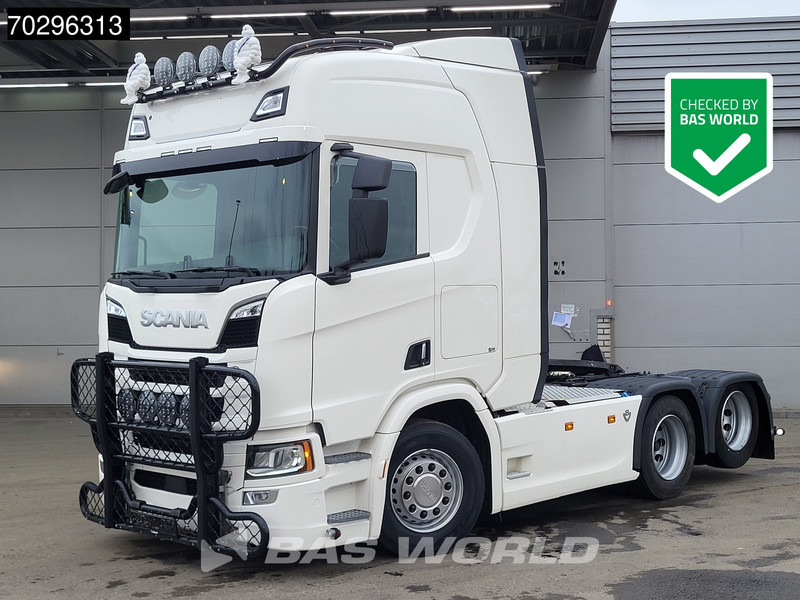 Scania R590 6X2 WB315! Retarder Full-Air 2xTanks Leather ACC Navi LED Euro 6 - Cabeza tractora: foto 1 Scania R590 6X2 WB315! Retarder Full-Air 2xTanks Leather ACC Navi LED Euro 6 - Cabeza tractora: foto 1