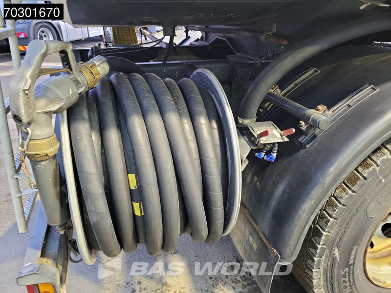 Camión cisterna para transporte de combustible DAF CF75.310 4X2 13500 Lohr tanker 2 compartments ADR Manual Euro 3: foto 7 Camión cisterna para transporte de combustible DAF CF75.310 4X2 13500 Lohr tanker 2 compartments ADR Manual Euro 3: foto 7