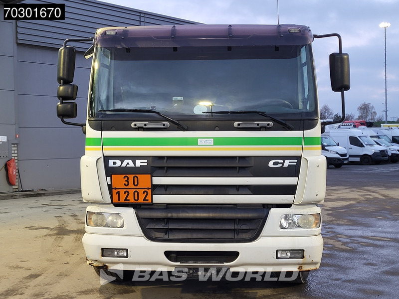 Camión cisterna para transporte de combustible DAF CF75.310 4X2 13500 Lohr tanker 2 compartments ADR Manual Euro 3: foto 17 Camión cisterna para transporte de combustible DAF CF75.310 4X2 13500 Lohr tanker 2 compartments ADR Manual Euro 3: foto 17