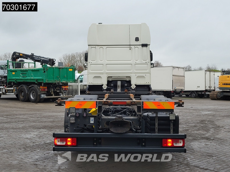 DAF XF 480 6X2 FAN Lift + Steering Axle Retarder Full Air - Camión portacontenedore/ Intercambiable: foto 3 DAF XF 480 6X2 FAN Lift + Steering Axle Retarder Full Air - Camión portacontenedore/ Intercambiable: foto 3