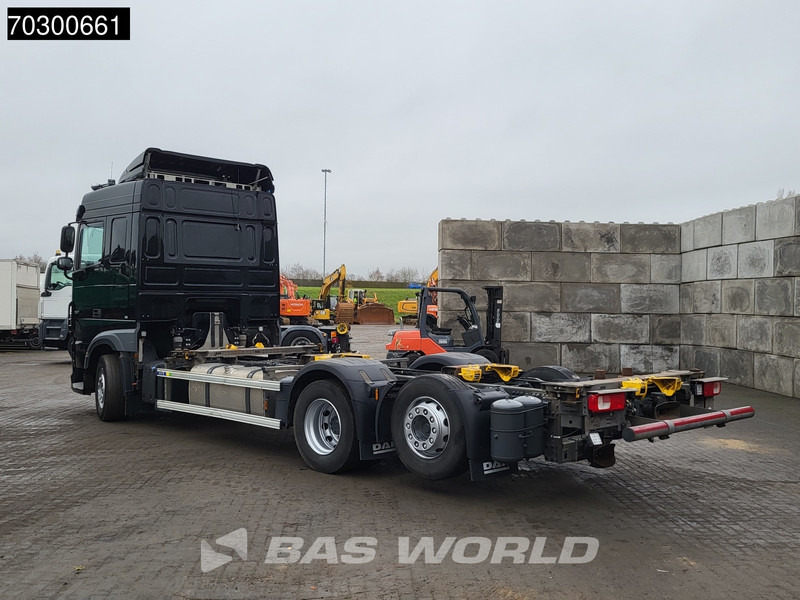 DAF XF 480 XF 6X2 Full Air Retarder Automatic Lift Axle Euro 6 - Camión portacontenedore/ Intercambiable: foto 2 DAF XF 480 XF 6X2 Full Air Retarder Automatic Lift Axle Euro 6 - Camión portacontenedore/ Intercambiable: foto 2