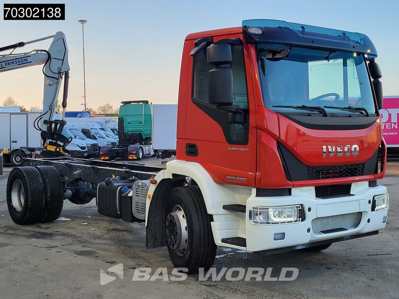 Iveco Eurocargo 180E280 4X2 NEW! 18T chassis 2018 production Euro 6 - Camión chasis: foto 3 Iveco Eurocargo 180E280 4X2 NEW! 18T chassis 2018 production Euro 6 - Camión chasis: foto 3