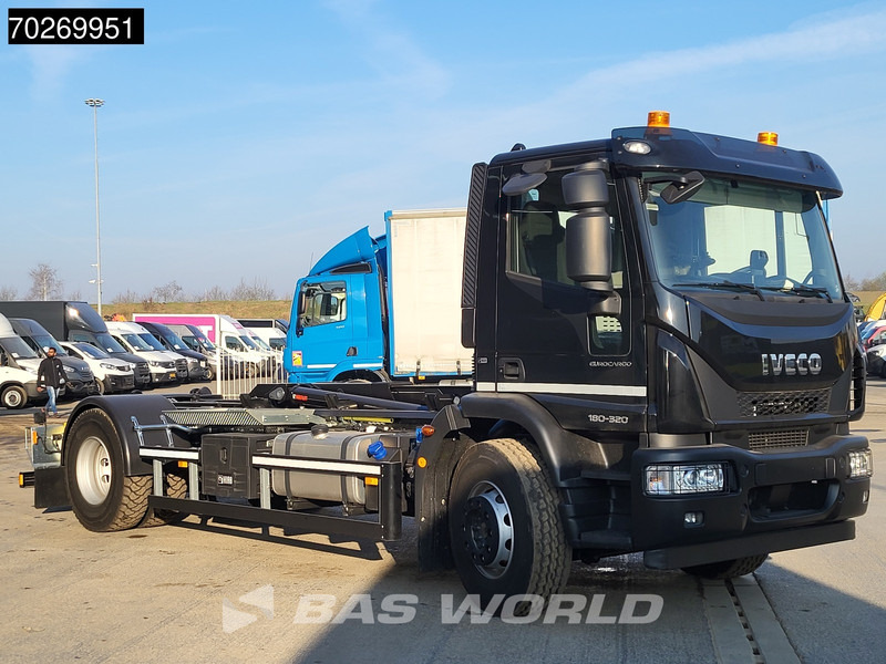 Iveco Eurocargo 180E320 4X2 NEW! 14tons Hiab Multilift ULT14S51 ACC Euro 6 - Camión multibasculante: foto 5 Iveco Eurocargo 180E320 4X2 NEW! 14tons Hiab Multilift ULT14S51 ACC Euro 6 - Camión multibasculante: foto 5