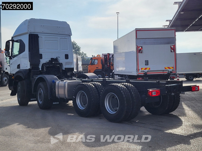 Iveco T-Way 510 8X4 New! Retarder Big-Axle Steelsuspension Automatic LED Euro 6 - Camión chasis: foto 2 Iveco T-Way 510 8X4 New! Retarder Big-Axle Steelsuspension Automatic LED Euro 6 - Camión chasis: foto 2