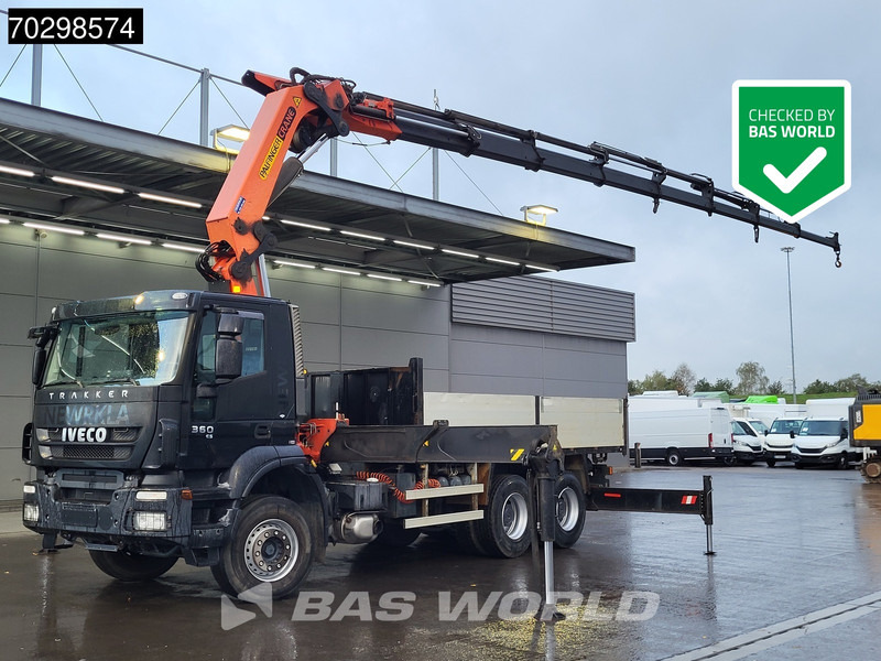 Camión caja abierta, Camión grúa Iveco Trakker 360 6X4 Palfinger PK44002 Crane 8x Extensions Full Steel Big-Axle Manual Euro 5: foto 1