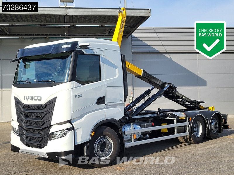 Iveco X-Way 580 6X2 Palfinger PHT20SLD5 Hooklift Lift+steering Axle Automatic Navi ACC LED Euro 6 - Camión multibasculante: foto 1 Iveco X-Way 580 6X2 Palfinger PHT20SLD5 Hooklift Lift+steering Axle Automatic Navi ACC LED Euro 6 - Camión multibasculante: foto 1