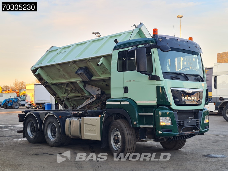 MAN TGS 26.480 6X6 13 m³ 2-way tipper Tarpaulin 6x6 Hydrodrive Big-Axle Euro 6 - Camión volquete: foto 3 MAN TGS 26.480 6X6 13 m³ 2-way tipper Tarpaulin 6x6 Hydrodrive Big-Axle Euro 6 - Camión volquete: foto 3