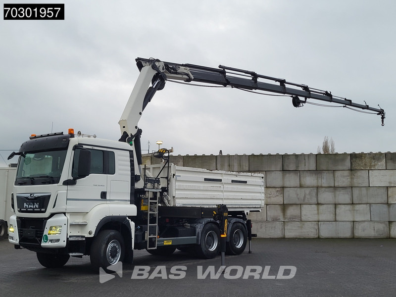 MAN TGS 33.420 6X6 Palfinger PK33002 EH Crane 12m3 tipper Manual Retarder Big-Axle Euro 6 - Camión volquete, Camión grúa: foto 3 MAN TGS 33.420 6X6 Palfinger PK33002 EH Crane 12m3 tipper Manual Retarder Big-Axle Euro 6 - Camión volquete, Camión grúa: foto 3