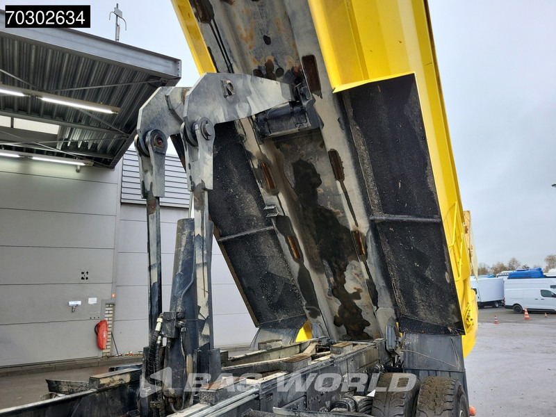 MAN TGS 35.440 8X4 14m3 tipper Steelsuspension Big-Axle Retarder Automatic Euro 6 - Camión volquete: foto 5 MAN TGS 35.440 8X4 14m3 tipper Steelsuspension Big-Axle Retarder Automatic Euro 6 - Camión volquete: foto 5