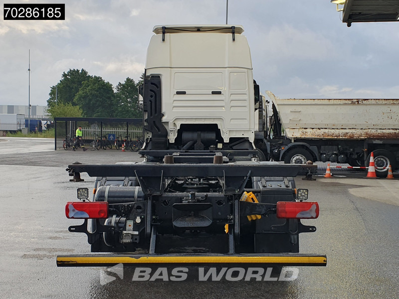 MAN TGX 26.470 6X2 BDF Lift-Axle ACC XXL Retarder Navi Euro 6 - Camión portacontenedore/ Intercambiable: foto 3 MAN TGX 26.470 6X2 BDF Lift-Axle ACC XXL Retarder Navi Euro 6 - Camión portacontenedore/ Intercambiable: foto 3