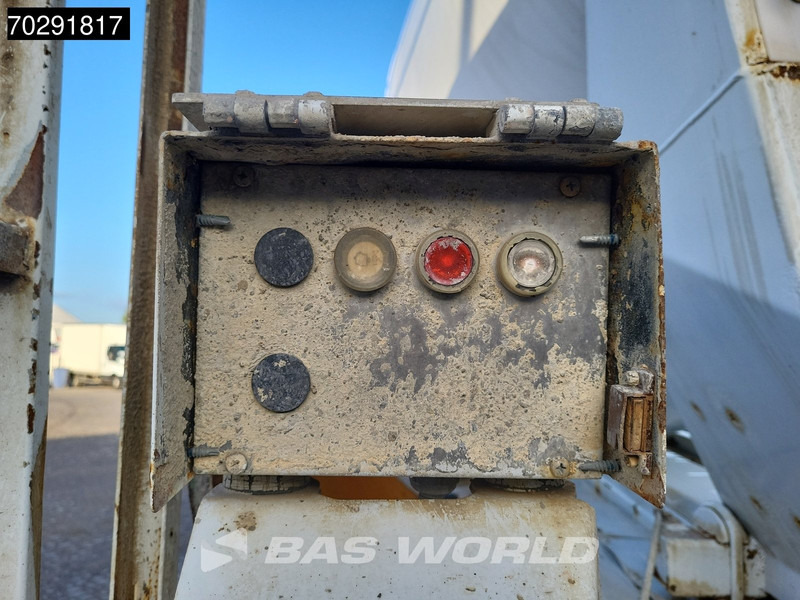 Leasing de Mercedes-Benz Actros 3236 8X4 9m3 Stetter Mixer Retarder Steelsuspension Big-Axle Euro 3 Mercedes-Benz Actros 3236 8X4 9m3 Stetter Mixer Retarder Steelsuspension Big-Axle Euro 3: foto 11 Leasing de Mercedes-Benz Actros 3236 8X4 9m3 Stetter Mixer Retarder Steelsuspension Big-Axle Euro 3 Mercedes-Benz Actros 3236 8X4 9m3 Stetter Mixer Retarder Steelsuspension Big-Axle Euro 3: foto 11