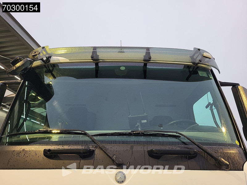 Camión cisterna para transporte de combustible Mercedes-Benz Antos 1824 4X2 13500ltr Fuel tanker 4 comparments ADR Automatic Euro 6: foto 8