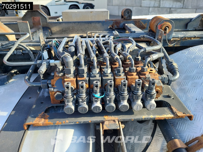 Camión multibasculante, Camión grúa Mercedes-Benz Arocs 4145 8X4 NL-Truck HMF RCL 5300 Crane Hyva 26-51-S Hooklift Steelsuspension Big-Axle Automatic Euro 6: foto 18