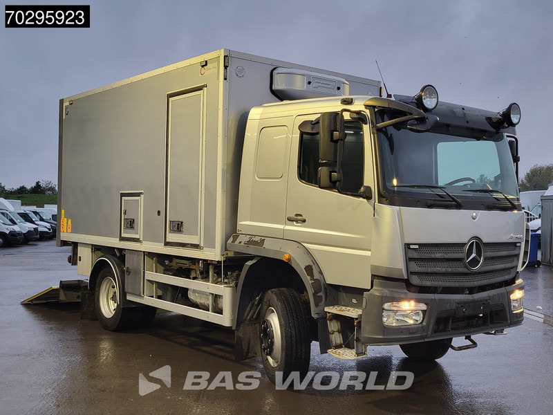 Mercedes-Benz Atego 1330 4X4 4x4 Steelsuspension 1500kg Ladebordwand Automatic Euro 6 - Camión caja cerrada: foto 3 Mercedes-Benz Atego 1330 4X4 4x4 Steelsuspension 1500kg Ladebordwand Automatic Euro 6 - Camión caja cerrada: foto 3
