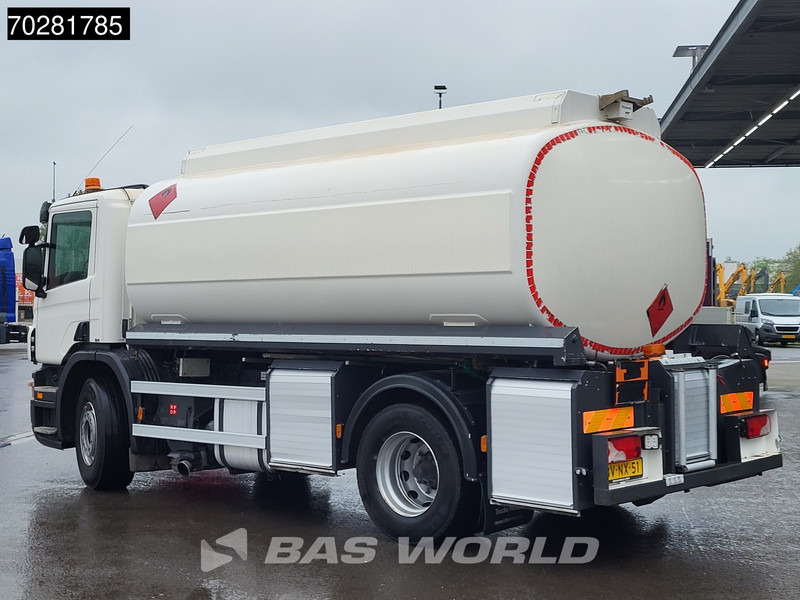 Scania P230 4X2 NL-Truck 3 compartments 16.300 Ltr ADR 3-Pedals Euro 5 - Camión cisterna: foto 2 Scania P230 4X2 NL-Truck 3 compartments 16.300 Ltr ADR 3-Pedals Euro 5 - Camión cisterna: foto 2