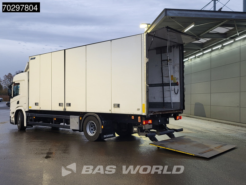 Camión caja cerrada Scania P320 P 4X2 18tonner 2000kg Ladebordwand Automatic Navi LED Euro 6: foto 6