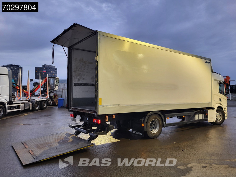 Camión caja cerrada Scania P320 P 4X2 18tonner 2000kg Ladebordwand Automatic Navi LED Euro 6: foto 7