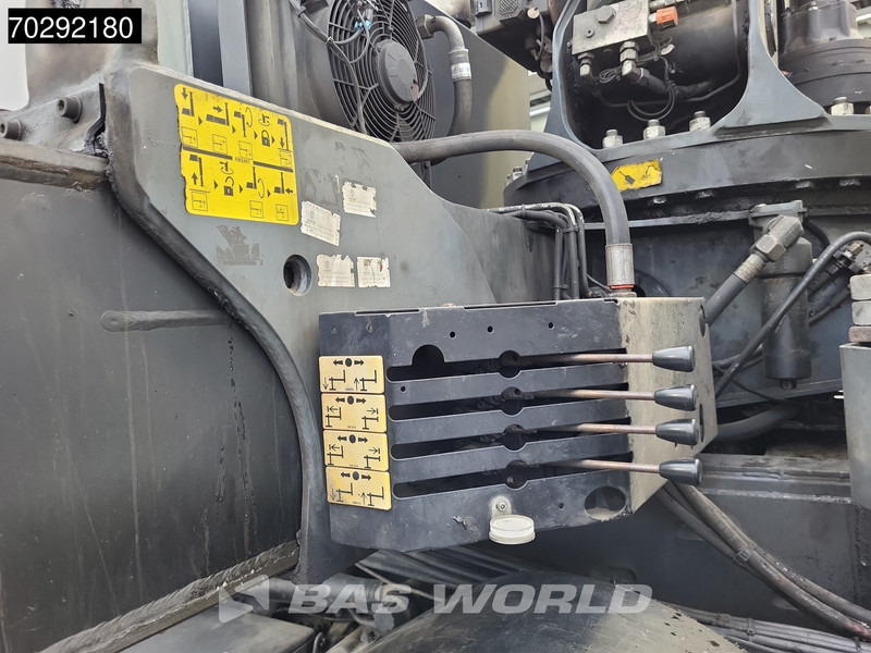 Camión caja abierta, Camión grúa Scania R420 8X2 Palfinger PK74002 Kran Crane Retarder Lift-Steering Axle Euro 4: foto 13 Camión caja abierta, Camión grúa Scania R420 8X2 Palfinger PK74002 Kran Crane Retarder Lift-Steering Axle Euro 4: foto 13