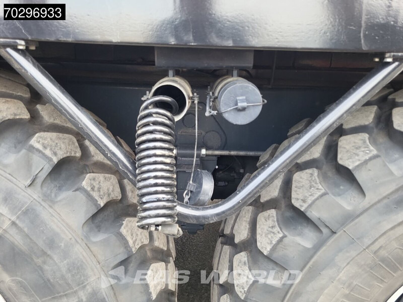 Autocaravana integral Tatra T158 8X8 NL-Truck 8x8 Off-Grid Camper Hydraulic Winch Generator Retarder Airco Euro 6: foto 18 Autocaravana integral Tatra T158 8X8 NL-Truck 8x8 Off-Grid Camper Hydraulic Winch Generator Retarder Airco Euro 6: foto 18