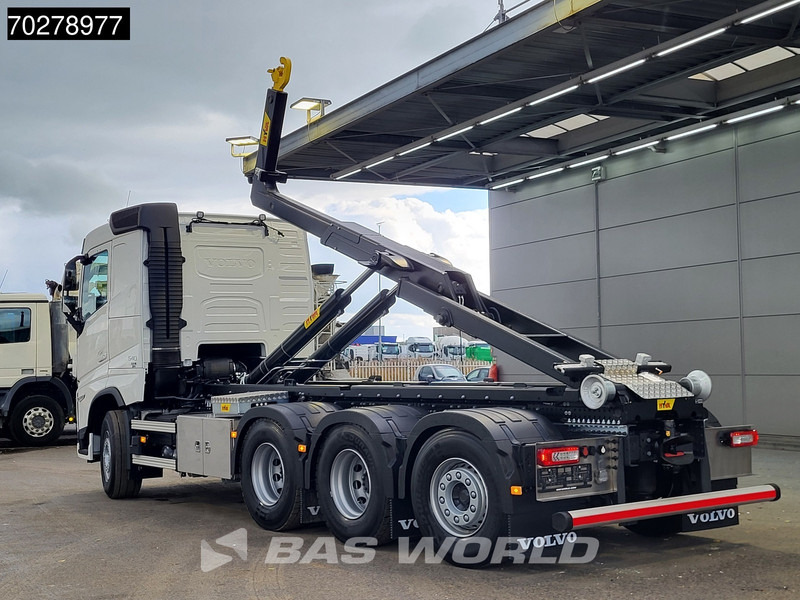 Volvo FH 540 8X4 NEW! HYVA 30-62 Heavy-Duty Lift-Steering Axle Retarder Euro 6 - Camión multibasculante: foto 2 Volvo FH 540 8X4 NEW! HYVA 30-62 Heavy-Duty Lift-Steering Axle Retarder Euro 6 - Camión multibasculante: foto 2