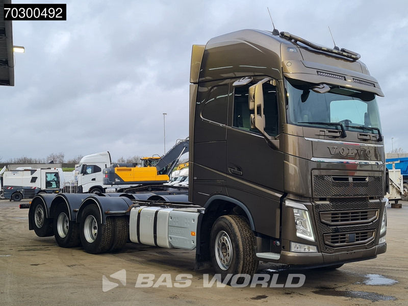 Volvo FH 540 FH 8X4 Chassis Lift+Steering Axle Automatic VEB+ Euro 6 - Camión chasis: foto 3 Volvo FH 540 FH 8X4 Chassis Lift+Steering Axle Automatic VEB+ Euro 6 - Camión chasis: foto 3