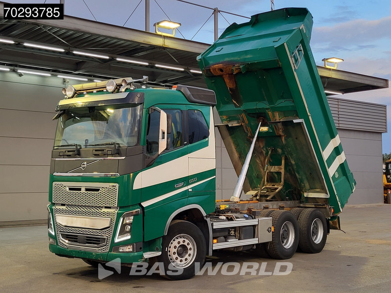 Volvo FH16 650 FH16 6X4 12m3 tipper Automatic Retarder Big-Axle Xenon Euro 6 - Camión volquete: foto 3 Volvo FH16 650 FH16 6X4 12m3 tipper Automatic Retarder Big-Axle Xenon Euro 6 - Camión volquete: foto 3