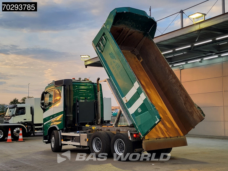 Volvo FH16 650 FH16 6X4 12m3 tipper Automatic Retarder Big-Axle Xenon Euro 6 - Camión volquete: foto 2 Volvo FH16 650 FH16 6X4 12m3 tipper Automatic Retarder Big-Axle Xenon Euro 6 - Camión volquete: foto 2