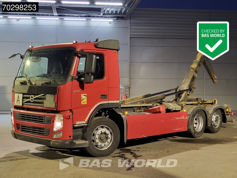 Volvo FM 370 6X2 21t Hooklift Lift Axle Automatic Euro 5 - Camión multibasculante: foto 1 Volvo FM 370 6X2 21t Hooklift Lift Axle Automatic Euro 5 - Camión multibasculante: foto 1