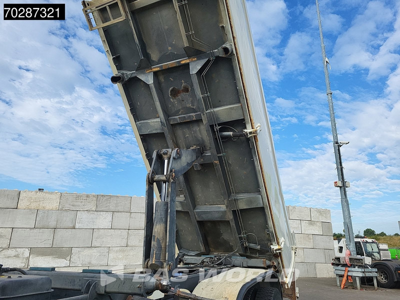 Volvo FMX 410 8X4 13m3 Marrel Tipper SteelSuspension 2-Side Kipper BigAxle Euro 5 - Camión volquete: foto 3 Volvo FMX 410 8X4 13m3 Marrel Tipper SteelSuspension 2-Side Kipper BigAxle Euro 5 - Camión volquete: foto 3