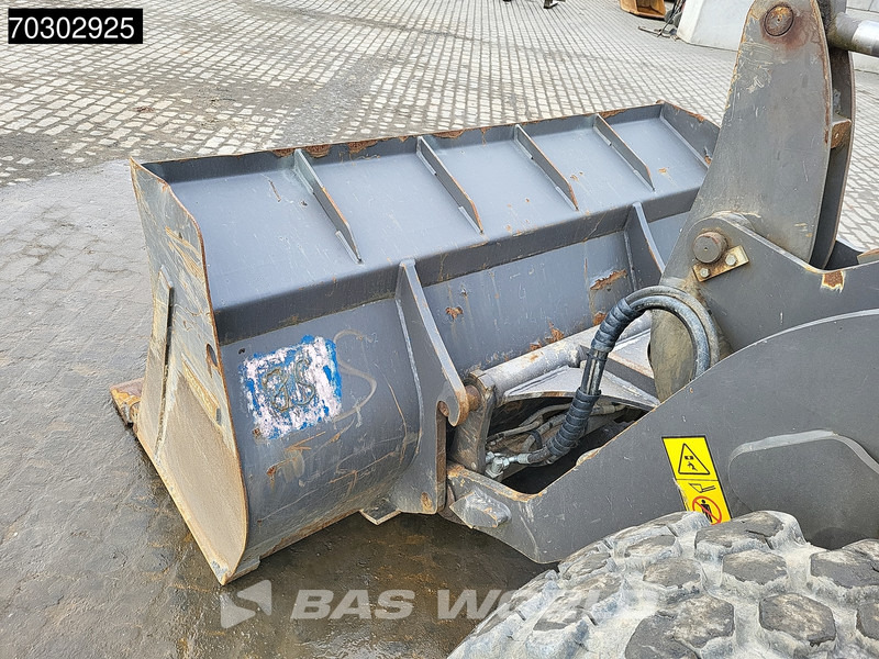 Cargadora de ruedas Volvo L30 G: foto 15 Cargadora de ruedas Volvo L30 G: foto 15