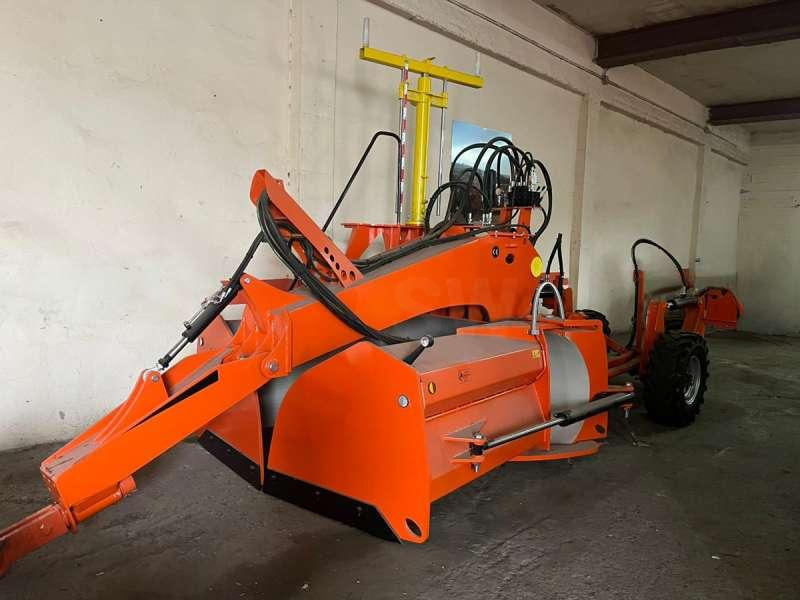 Agrotécnica Niveleuse V5000CCM-DC - Grader: foto 2 Agrotécnica Niveleuse V5000CCM-DC - Grader: foto 2