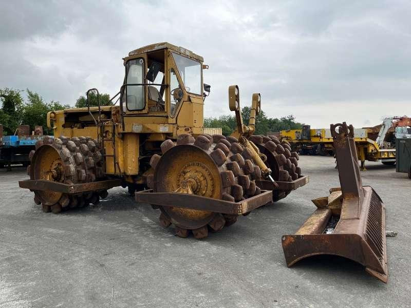 Caterpillar 825 + porte engins - Compactador: foto 2 Caterpillar 825 + porte engins - Compactador: foto 2