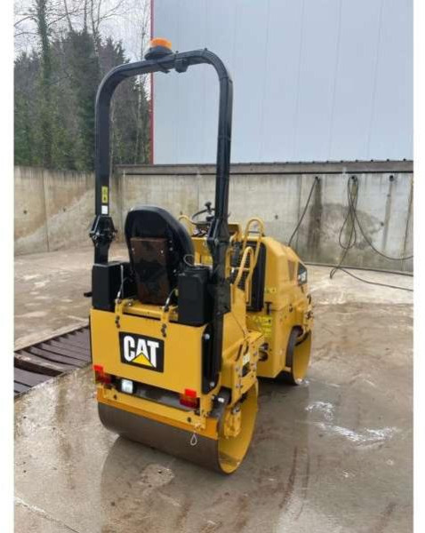 Caterpillar CB1.7 - Apisonadora de asfalto: foto 4 Caterpillar CB1.7 - Apisonadora de asfalto: foto 4