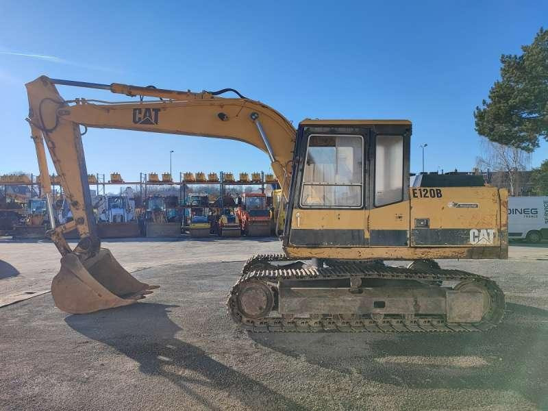 Caterpillar E120B - Excavadora de cadenas: foto 4 Caterpillar E120B - Excavadora de cadenas: foto 4
