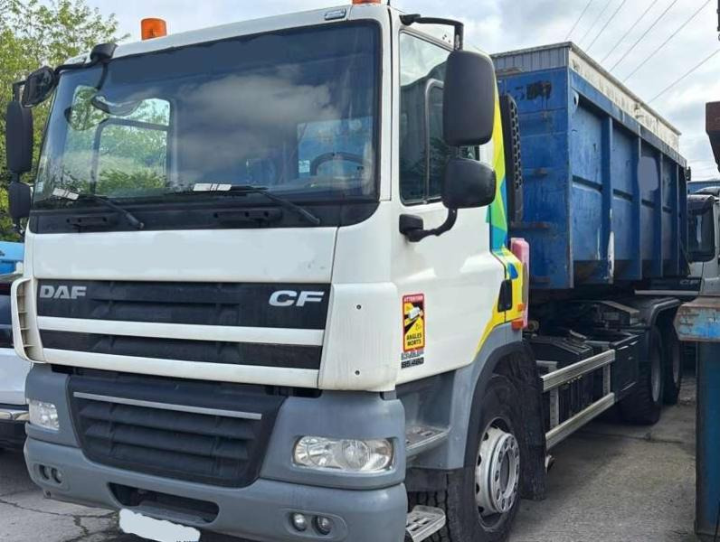 DAF Camion Ampliroll DAF 85.460 6x4 CF - Camión multibasculante: foto 1 DAF Camion Ampliroll DAF 85.460 6x4 CF - Camión multibasculante: foto 1