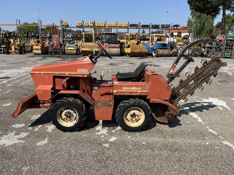 DITCH WITCH 2020K - Zanjadora: foto 4 DITCH WITCH 2020K - Zanjadora: foto 4